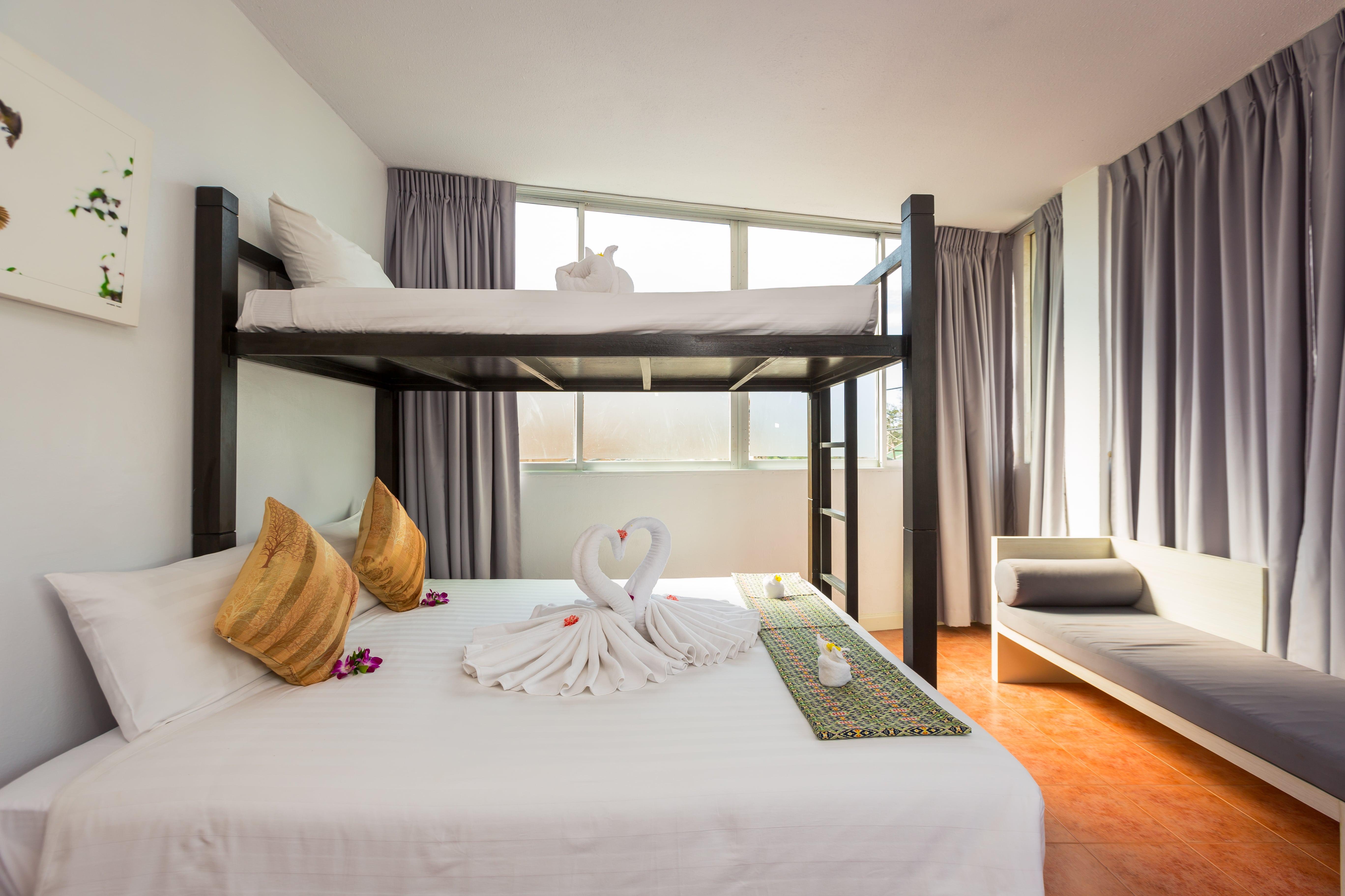 ON Hotel Phuket - SHA Plus Karon Exterior foto