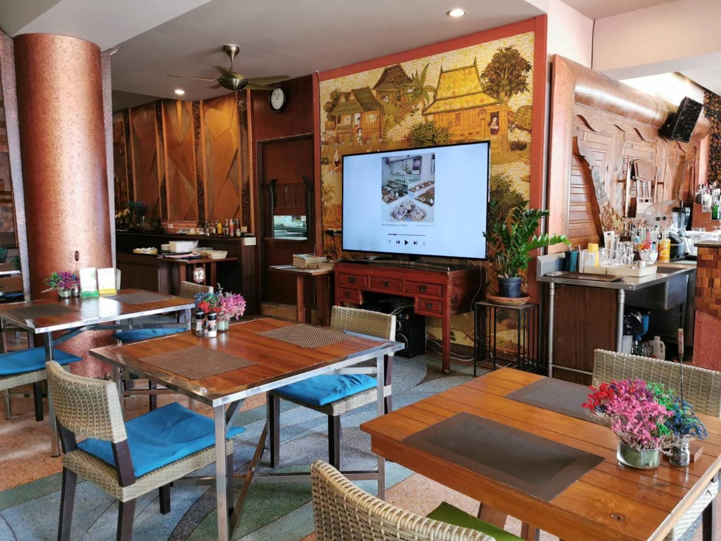 ON Hotel Phuket - SHA Plus Karon Exterior foto
